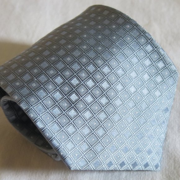 Calvin Klein 100% Silk Neck Tie - Picture 2 of 6